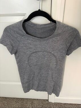 Lululemon swiftly tech T-shirt